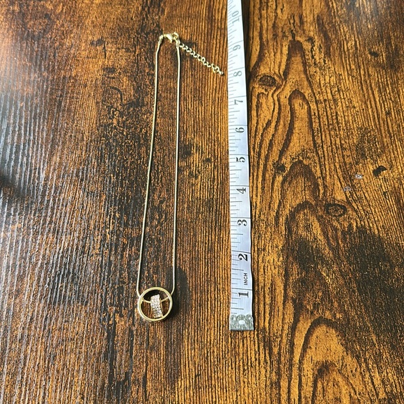 Elegant Gold Necklace with Swarovski Crystal - Picture 3 of 6